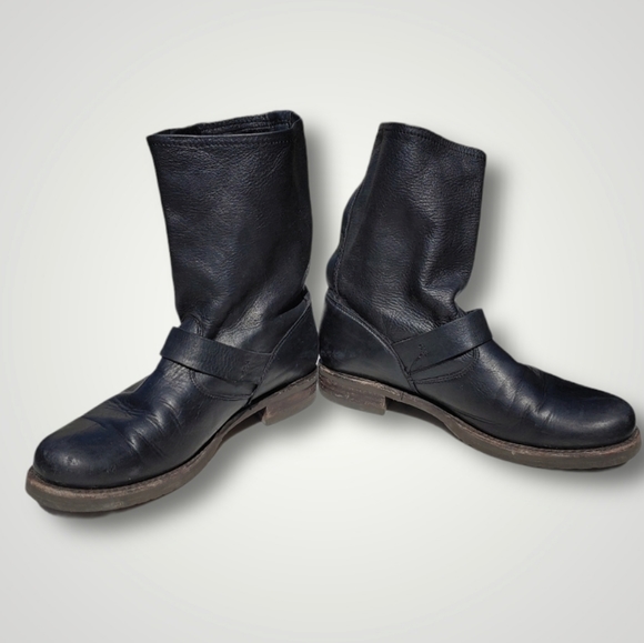 Frye Veronica Boots - Picture 4 of 9